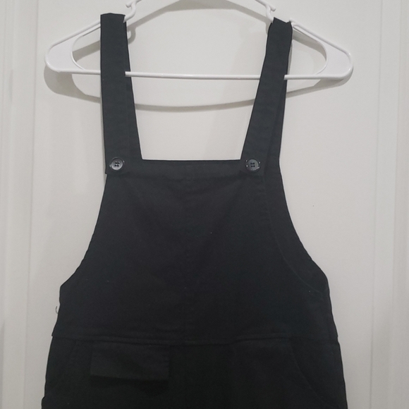 Black overalls jumpsuit - Picture 7 of 8